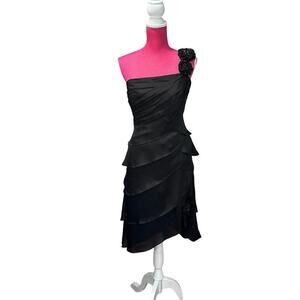 Jade Courture by Jasmine Bridal Black One Shoulder Gown with Boning EUC SZ 12